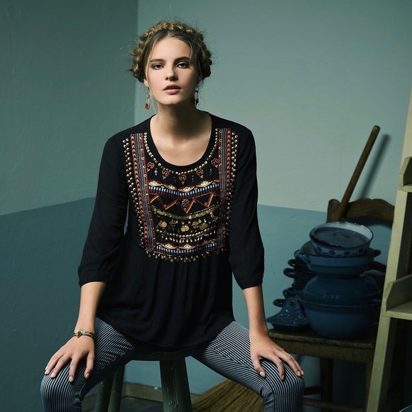 Anthropologie Ari Embellished HD in Paris tunic - Picture 4 of 13